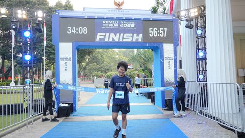 Race photo from KEMLU RUN 2025