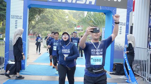 Race photo from KEMLU RUN 2025