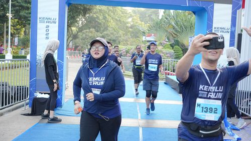 Race photo from KEMLU RUN 2025