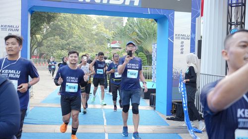 Race photo from KEMLU RUN 2025