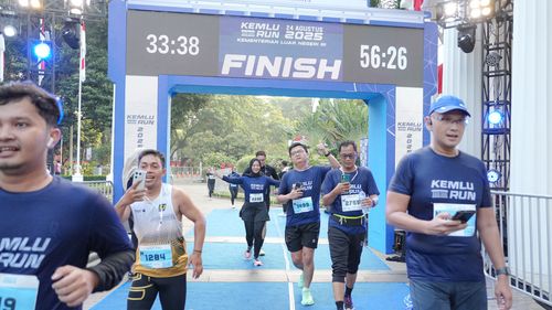 Race photo from KEMLU RUN 2025