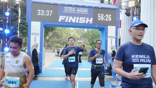 Race photo from KEMLU RUN 2025