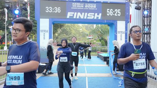 Race photo from KEMLU RUN 2025