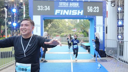 Race photo from KEMLU RUN 2025