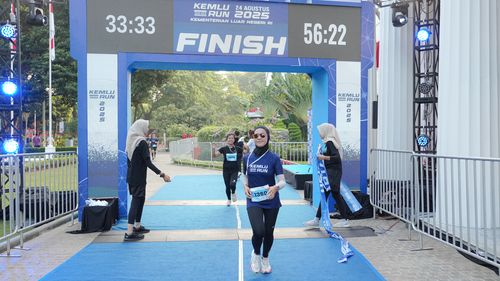 Race photo from KEMLU RUN 2025