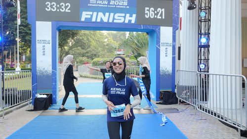 Race photo from KEMLU RUN 2025