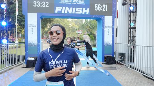 Race photo from KEMLU RUN 2025