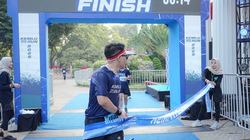 Race photo from KEMLU RUN 2025