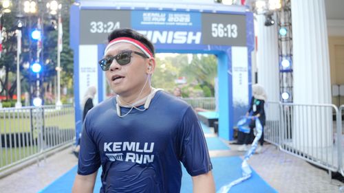 Race photo from KEMLU RUN 2025