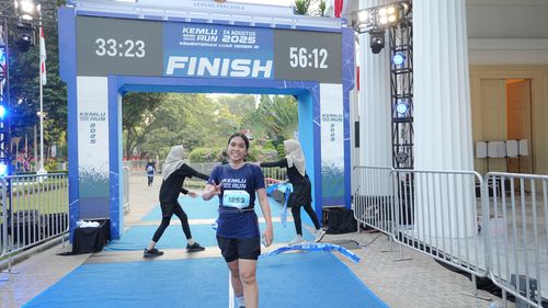 Race photo from KEMLU RUN 2025