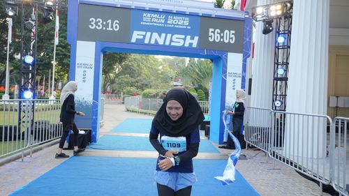 Race photo from KEMLU RUN 2025