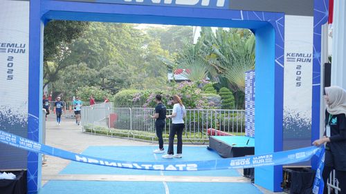 Race photo from KEMLU RUN 2025