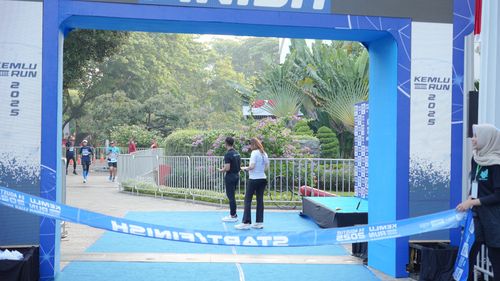 Race photo from KEMLU RUN 2025