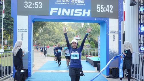 Race photo from KEMLU RUN 2025