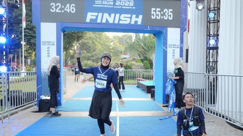 Race photo from KEMLU RUN 2025