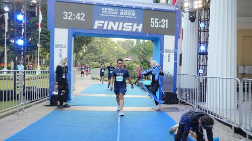 Race photo from KEMLU RUN 2025