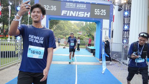 Race photo from KEMLU RUN 2025