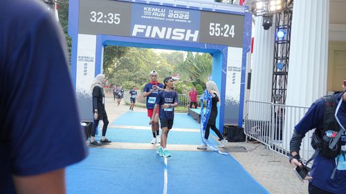 Race photo from KEMLU RUN 2025