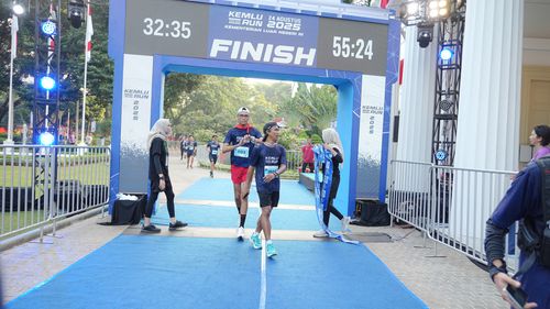 Race photo from KEMLU RUN 2025