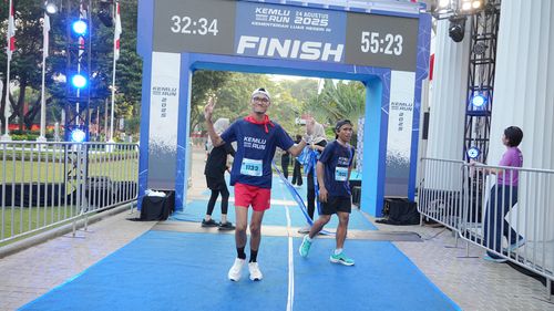 Race photo from KEMLU RUN 2025
