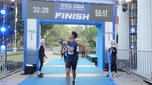 Race photo from KEMLU RUN 2025
