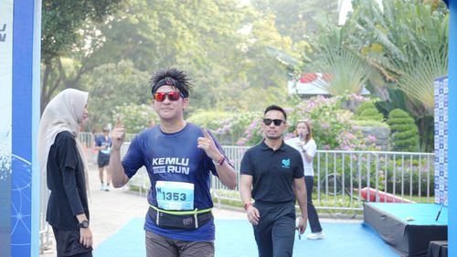 Race photo from KEMLU RUN 2025