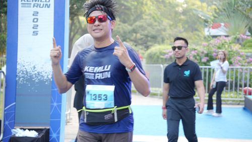 Race photo from KEMLU RUN 2025