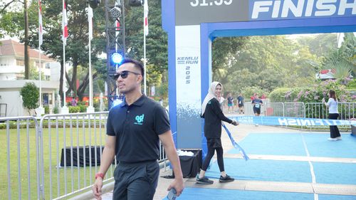 Race photo from KEMLU RUN 2025