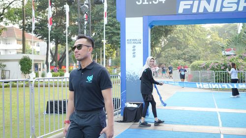 Race photo from KEMLU RUN 2025