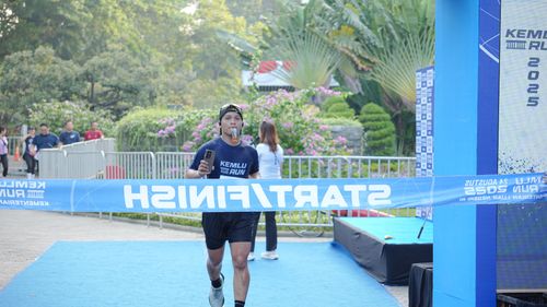 Race photo from KEMLU RUN 2025