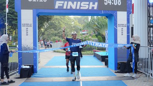 Race photo from KEMLU RUN 2025