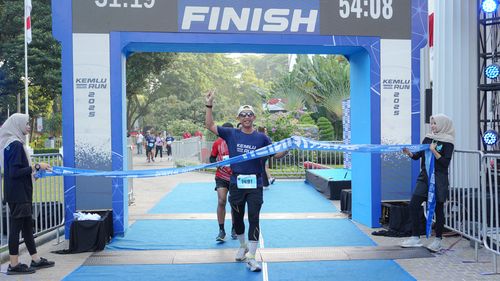 Race photo from KEMLU RUN 2025