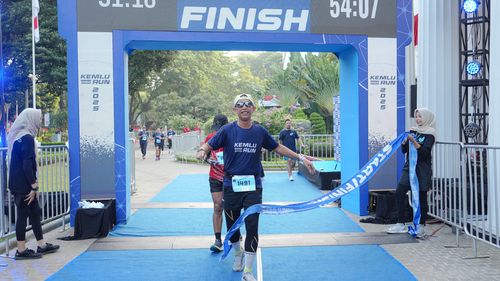 Race photo from KEMLU RUN 2025
