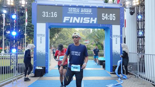 Race photo from KEMLU RUN 2025