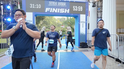 Race photo from KEMLU RUN 2025