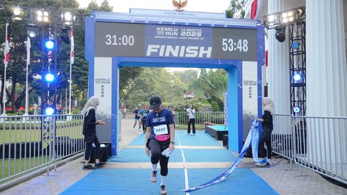 Race photo from KEMLU RUN 2025