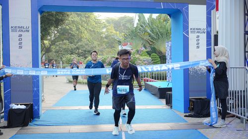 Race photo from KEMLU RUN 2025