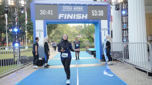 Race photo from KEMLU RUN 2025