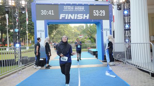 Race photo from KEMLU RUN 2025