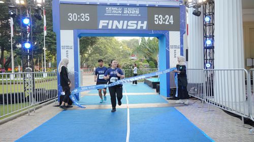 Race photo from KEMLU RUN 2025