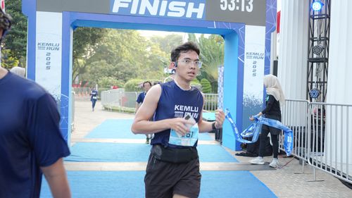 Race photo from KEMLU RUN 2025