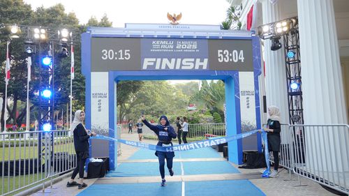 Race photo from KEMLU RUN 2025