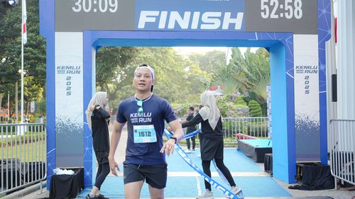 Race photo from KEMLU RUN 2025