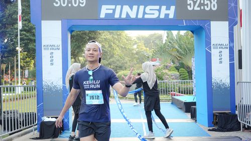 Race photo from KEMLU RUN 2025