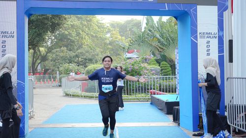 Race photo from KEMLU RUN 2025