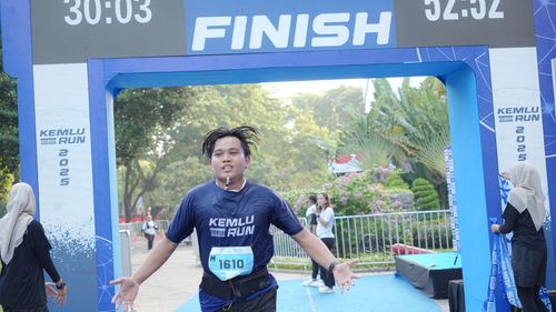 Race photo from KEMLU RUN 2025