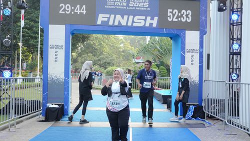 Race photo from KEMLU RUN 2025