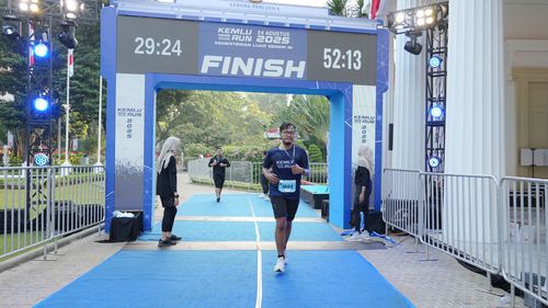 Race photo from KEMLU RUN 2025