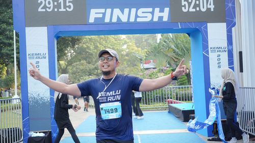 Race photo from KEMLU RUN 2025