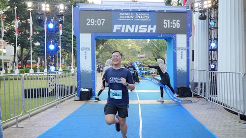 Race photo from KEMLU RUN 2025
